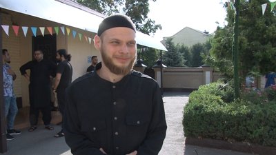 Намаз, святкова проповідь та вітання: у Полтаві мусульмани відзначили Курбан-байрам Намаз, святкова проповідь та вітання: у Полтаві мусульмани відзначили Курбан-байрам