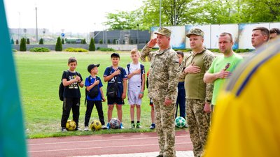 Військові одеського гарнізону ОК "Південь" зіграли у мініфутбол. ФОТО. ВІДЕО Військові одеського гарнізону ОК "Південь" зіграли у мініфутбол. ФОТО. ВІДЕО