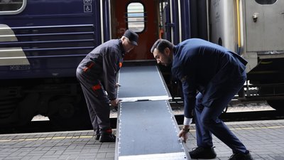 маломобільні вагони маломобільні вагони