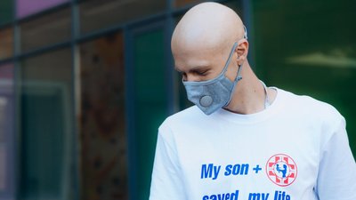 "А я можу врятувати тата?" 5-річний хлопчик з Харкова став донором кісткового мозку для батька "А я можу врятувати тата?" 5-річний хлопчик з Харкова став донором кісткового мозку для батька