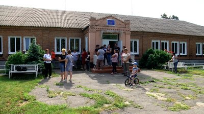 У громаді на Житомирщині понизили у ступені три школи – тепер там вчитимуться тільки молодші класи У громаді на Житомирщині понизили у ступені три школи – тепер там вчитимуться тільки молодші класи