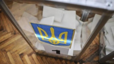 У Чернігові секретар Деснянської ТВК випав з вікна