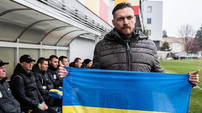 Самопроголошена влада Криму позбавить Усика почесного звання за "антиросійську діяльність"