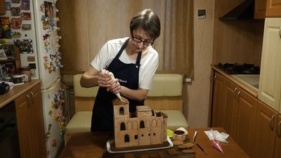 Кондитерка з Чернігова зробила солодку 3D копію Асенової фортеці. СУСПІЛЬНЕ | ВІДЕОНОВИНИ