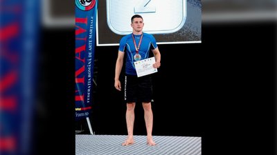 Назар Погорілий з Чернігівщини виборов срібну нагороду на Чемпіонаті Європи з джиу-джитсу