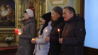 Парафіяни храму Різдва Христового Парафіяни храму Різдва Христового