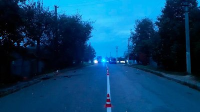 На Буковині зіткнувся мікроавтобус й мотоцикл: загинули двоє хлопців На Буковині зіткнувся мікроавтобус й мотоцикл: загинули двоє хлопців