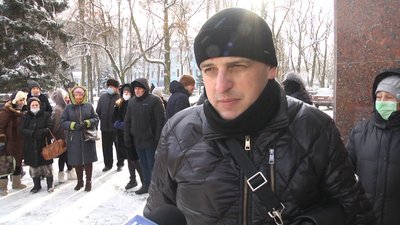 Житомиряни протестують проти підвищення тарифів – штурмом взяли приміщення облради (ОНОВЛЮЄТЬСЯ)