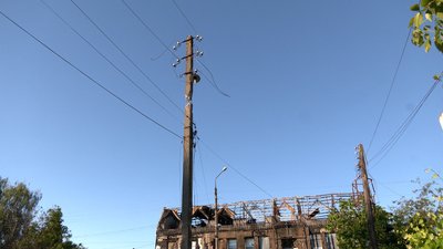 Без світла і змоги розпочати ремонт: як понад 3 місяці живуть мешканці 1-го провулка Шевченка у Чернігові Без світла і змоги розпочати ремонт: як понад 3 місяці живуть мешканці 1-го провулка Шевченка у Чернігові