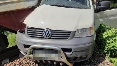 ДТП на залізниці у Харківській області: рух відновили за годину ДТП на залізниці у Харківській області: рух відновили за годину