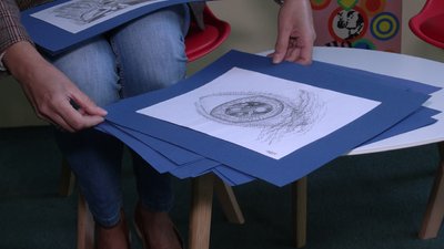 Художниця-крапкарка з Рівного видала свою першу книгу Художниця-крапкарка з Рівного видала свою першу книгу
