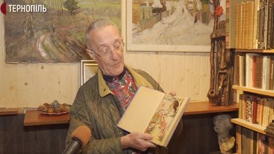 Сто тридцять книжок про Шевченка та п'ятдесят шість "Кобзарів" зібрав тернополянин Іларіон Пилипець