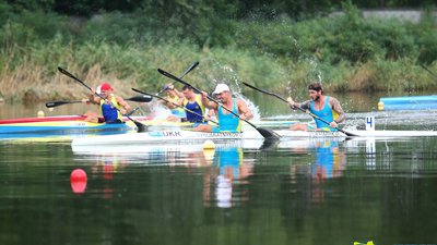 У Дніпрі стартував чемпіонат України з веслування на байдарках та каное серед юнаків – репортаж