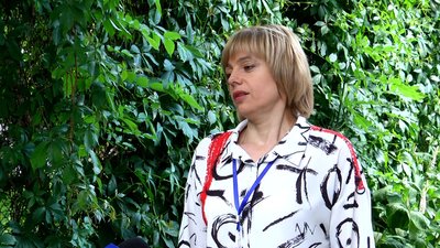 У Житомирі більше сотні житомирян біля приміщення обласної ради вимагали перерахунку пенсій У Житомирі більше сотні житомирян біля приміщення обласної ради вимагали перерахунку пенсій
