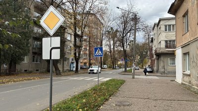 Зміна руху, інфраструктура, Франківськ, центр, перехрестя