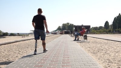 Черкаський ветеран із ампутацією Денис Шеренговський стрибнув з парашутом та піднявся на Говерлу Черкаський ветеран із ампутацією Денис Шеренговський стрибнув з парашутом та піднявся на Говерлу