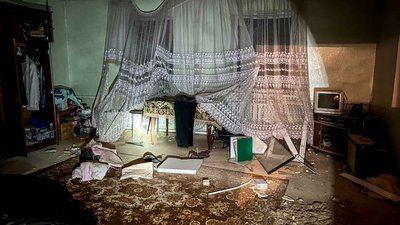 Після російської атаки є пошкодження в чотирьох районах Київщини, зокрема постраждав музей ретро-автомобілів — Калашник Після російської атаки є пошкодження в чотирьох районах Київщини, зокрема постраждав музей ретро-автомобілів — Калашник