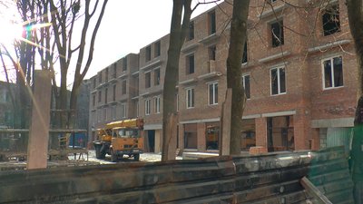 Забудова біля колишнього Кадетського корпусу Забудова біля колишнього Кадетського корпусу