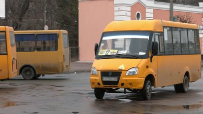 Транспортна реформа під час вторгнення: як у Чернігові за рік оновили парк автобусів Транспортна реформа під час вторгнення: як у Чернігові за рік оновили парк автобусів