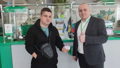 Михайло Курик під час отримання водійського посвідчення на Хмельниччині Михайло Курик під час отримання водійського посвідчення на Хмельниччині