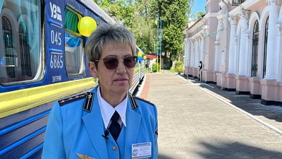 У Дніпрі запустили дитячу залізницю У Дніпрі запустили дитячу залізницю