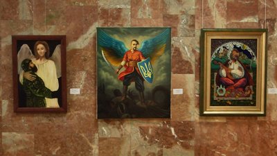 Працівники Хмельницького музею віддали одноденний заробіток на потреби Збройних сил, придбавши картину Працівники Хмельницького музею віддали одноденний заробіток на потреби Збройних сил, придбавши картину