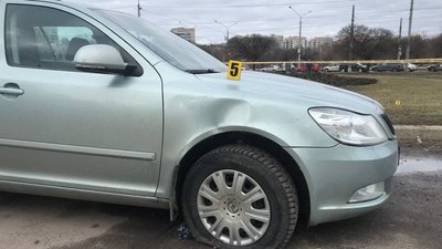 У центрі Сум — сутичка між "Нацкорпусом" та "Правим сектором" У центрі Сум — сутичка між "Нацкорпусом" та "Правим сектором"