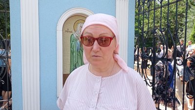 У Кривому Розі прощаються із загиблою внаслідок ракетного удару РФ Іриною Кіянчук У Кривому Розі прощаються із загиблою внаслідок ракетного удару РФ Іриною Кіянчук