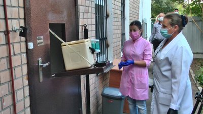 Хмельницький лабцент затримує результати аналізів на COVID-19