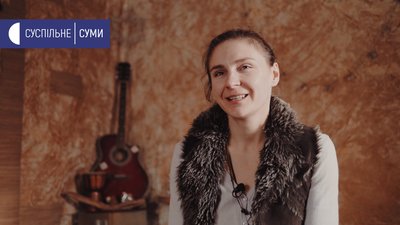 Переїхали в село та зайнялися бджільництвом: історія дауншифтерів із Сумщини Переїхали в село та зайнялися бджільництвом: історія дауншифтерів із Сумщини