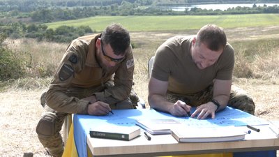 Вшанування пам’яті загиблі українськи захисники Іловайська трагедія Донецька область Вшанування пам’яті загиблі українськи захисники Іловайська трагедія Донецька область