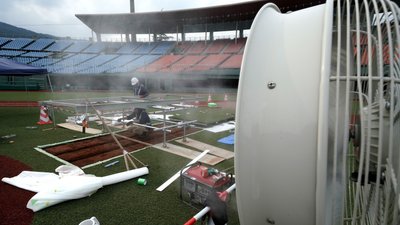 Судді Олімпійських ігор у Токіо отримують охолоджувальні жилети