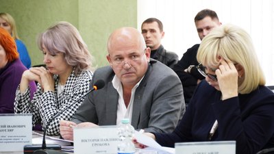 На Сумщині судитимуть двох посадовців, які придбали кисневі концентратори зі збитками на понад 4 млн грн На Сумщині судитимуть двох посадовців, які придбали кисневі концентратори зі збитками на понад 4 млн грн