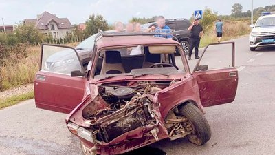 ДТП у Калуші: 80-річний чоловік загинув, дві жінки — у лікарні ДТП у Калуші: 80-річний чоловік загинув, дві жінки — у лікарні