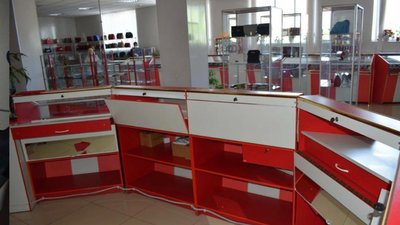 Викрали два кілограми ювелірних виробів: на Вінниччині розшукали грабіжників магазину