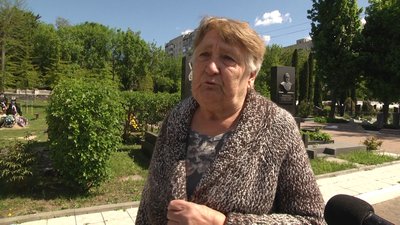 У Житомирі попрощалися з військовим Сергієм Булаєнком, який загинув під час обстрілу військами РФ У Житомирі попрощалися з військовим Сергієм Булаєнком, який загинув під час обстрілу військами РФ
