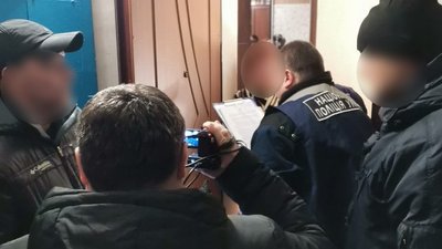 На Сумщині двох сестер судитимуть за сутенерство На Сумщині двох сестер судитимуть за сутенерство