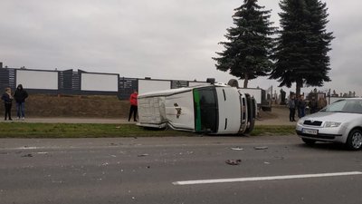 У ДТП за участі трьох авто під Луцьком травмувалася 18-річна дівчина У ДТП за участі трьох авто під Луцьком травмувалася 18-річна дівчина
