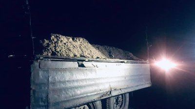 На Прикарпатті незаконно добували піщано-гравійну суміш на Дністрі