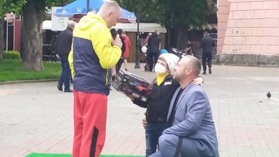 "Лови момент": у Вінниці відбувся благодійний концерт на підтримку онкохворих дітей "Лови момент": у Вінниці відбувся благодійний концерт на підтримку онкохворих дітей