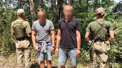 На Закарпатті затримали чоловіка, якого підозрюють у незаконному переправленні людей через кордон