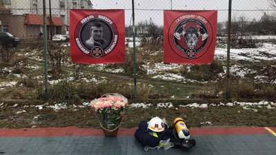 На Львівщині пожежники виконали "Комплекс Мерфі" в пам’ять про загиблого колегу та ліквідаторів ЧАЕС На Львівщині пожежники виконали "Комплекс Мерфі" в пам’ять про загиблого колегу та ліквідаторів ЧАЕС