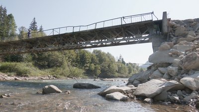 Ще одна вода - і ми відрізані від світу. Жителі присілку Криворівні на Прикарпатті Ще одна вода - і ми відрізані від світу. Жителі присілку Криворівні на Прикарпатті