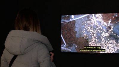 Досвід війни, який об’єднав митців. У Франківську провели фінісаж виставки "За деревом дерево" Досвід війни, який об’єднав митців. У Франківську провели фінісаж виставки "За деревом дерево"