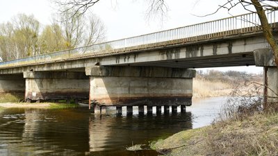 На Полтавщині тимчасово перекриють рух мостом На Полтавщині тимчасово перекриють рух мостом