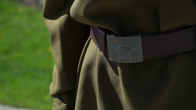 На заходах до 9 травня в Дніпрі поліція зафіксувала заборонену символіку, одну людину затримали