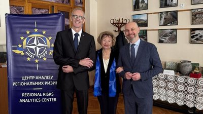 Говорили про євроінтеграцію України: Ужгород відвідали євродепутати Іван Штефанєц та Владімір Білчік Говорили про євроінтеграцію України: Ужгород відвідали євродепутати Іван Штефанєц та Владімір Білчік
