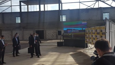 Зеленський прибув на Рівненщину: куди їде президент та як зустрічають Зеленський прибув на Рівненщину: куди їде президент та як зустрічають