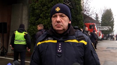 Загинули на Херсонщині: у Житомирі попрощалися з рятувальниками Сергієм Курінним, Дмитром Краснощоковим і Олексієм Сичем Загинули на Херсонщині: у Житомирі попрощалися з рятувальниками Сергієм Курінним, Дмитром Краснощоковим і Олексієм Сичем