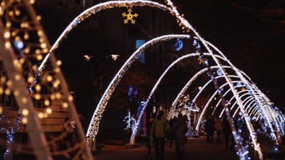 Треба стимулювати. Марцінків незадоволений кількістю ілюмінацій та вуличних музикантів у Франківську